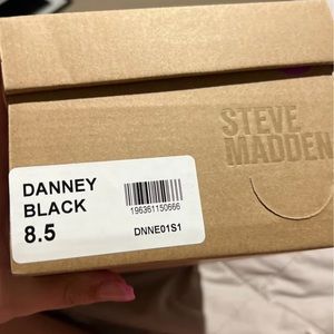 Brand new Steve Madden sandals